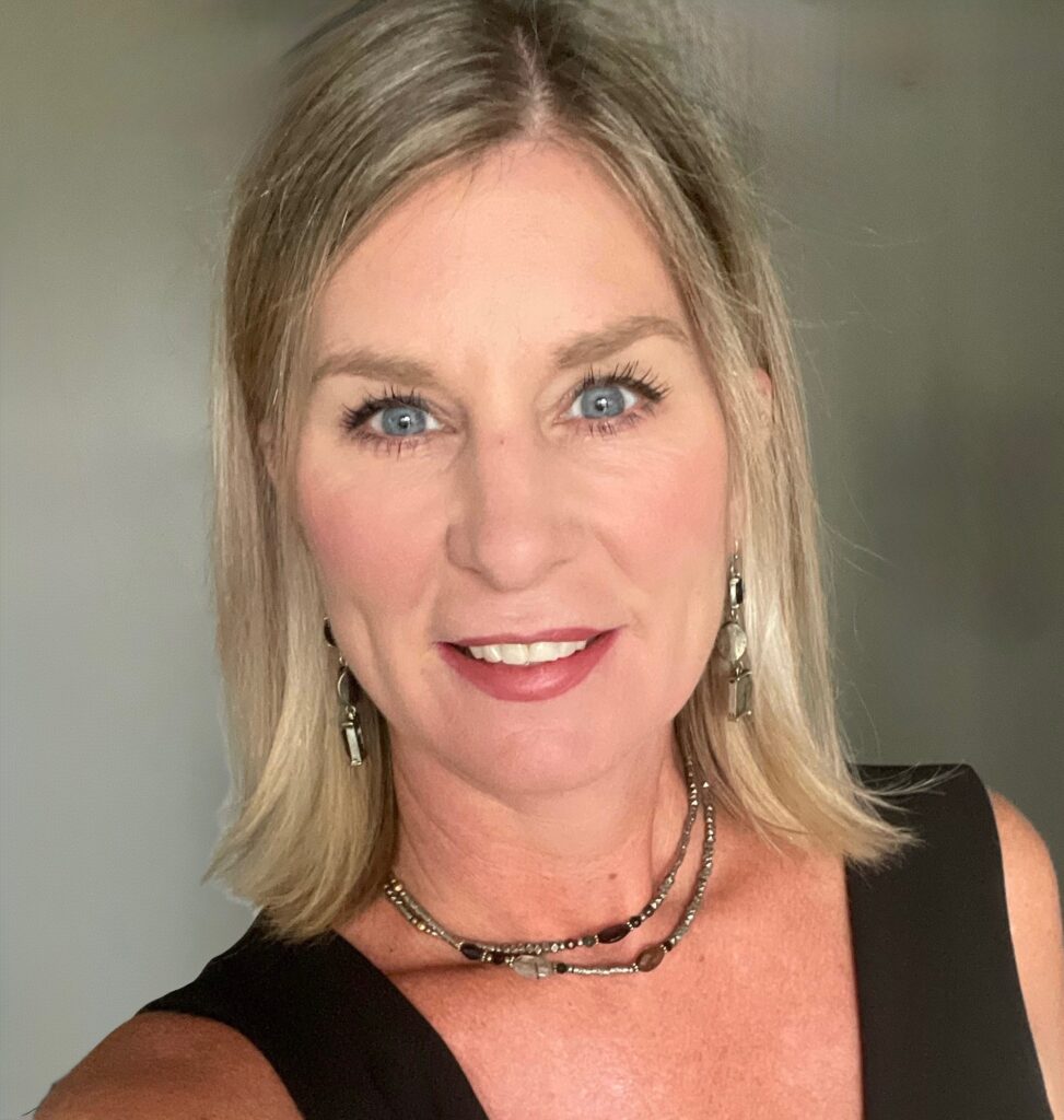 Coach Emilie Cousineau