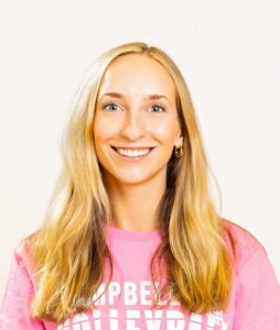 Coach Maddy Eenigenburg
